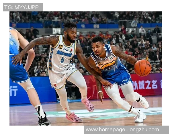 2020年CBA季后赛山东队与新疆队激战回顾与精彩瞬间分析