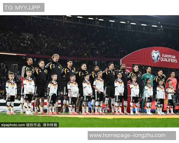 拜仁慕尼黑与瓦伦西亚决赛激战回顾精彩瞬间与战术分析